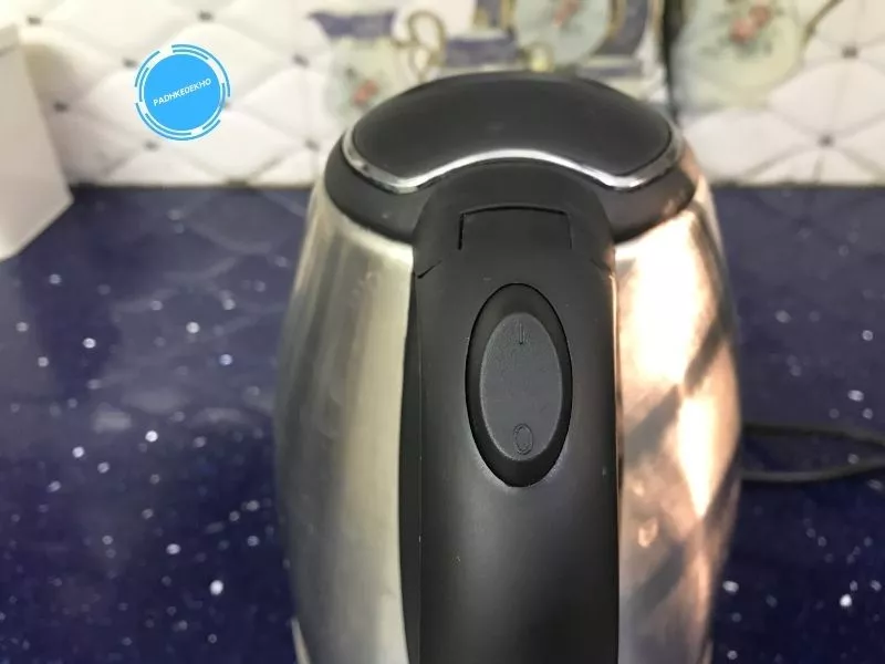 https://padhkedekho.com/wp-content/uploads/2022/02/How-to-Use-Electric-Kettle-2022.webp