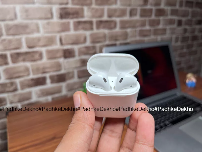 Apple AirPods 2 in 2023