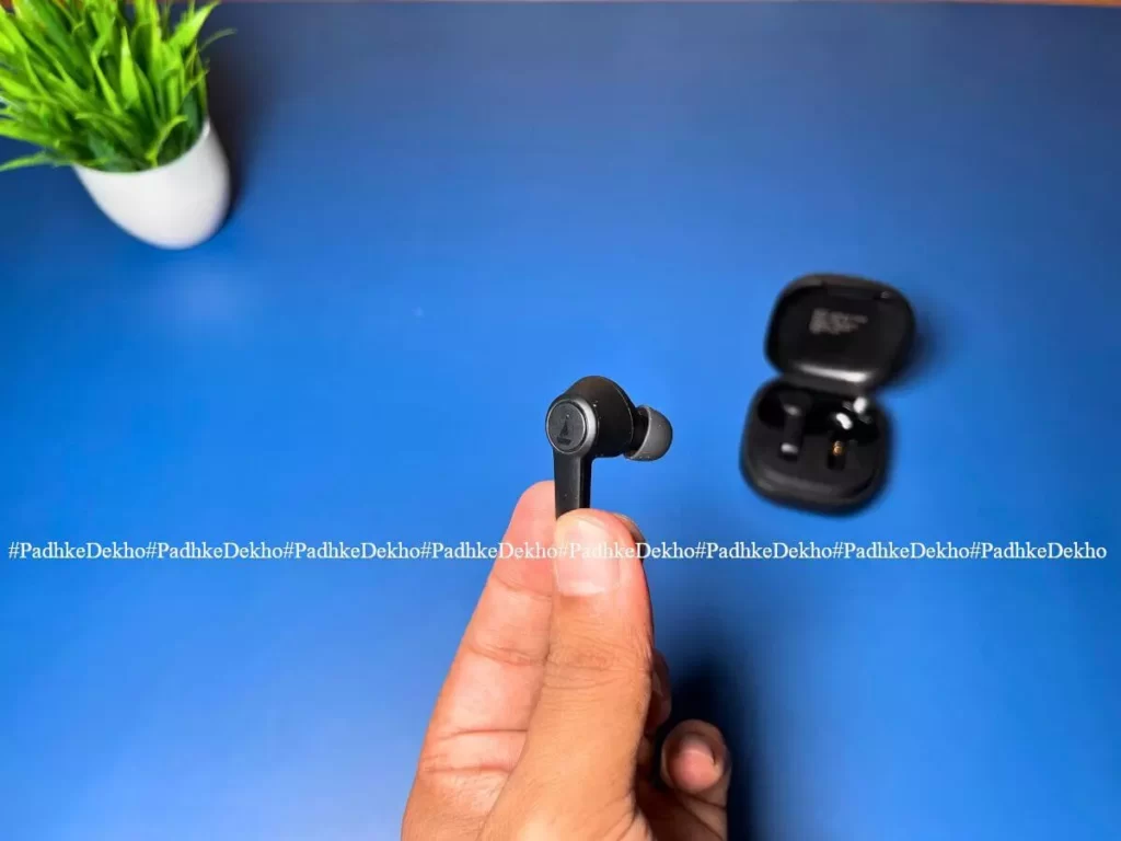 Boat vs best sale oneplus earphones