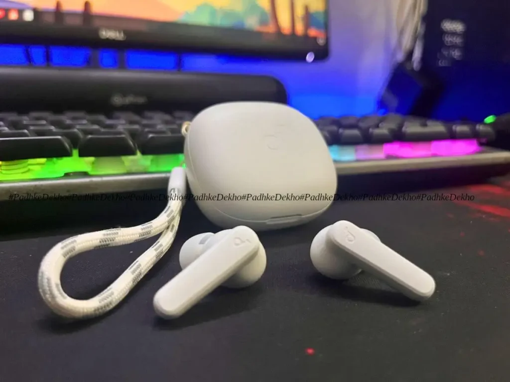 SImple looking TWS under 1200 Rs
