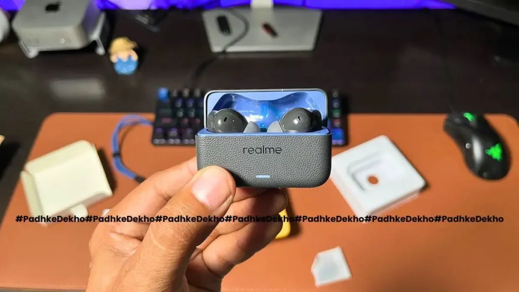 Realme Buds T500 Pro Black Blue color